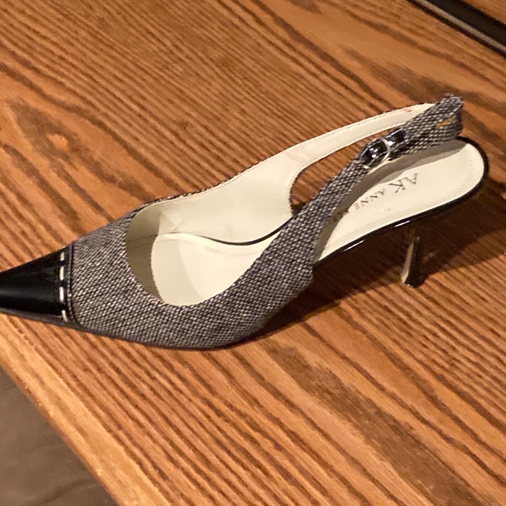 Anne Klein Kittenheels
